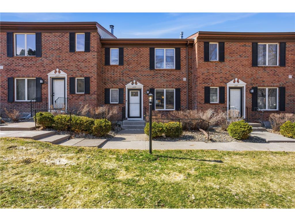 629 Maple Park Drive Mendota Heights MN 55118 7043474 image1