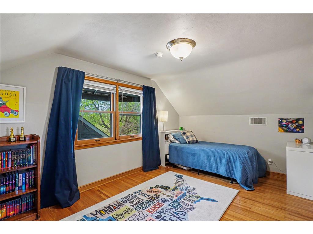 629 Saratoga Street S Saint Paul MN 55116 7064219 image17