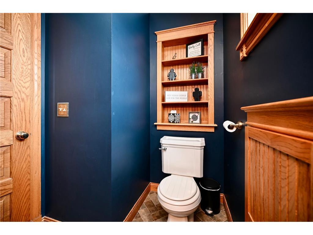 629 W King Street Winona MN 55987 7039964 image17