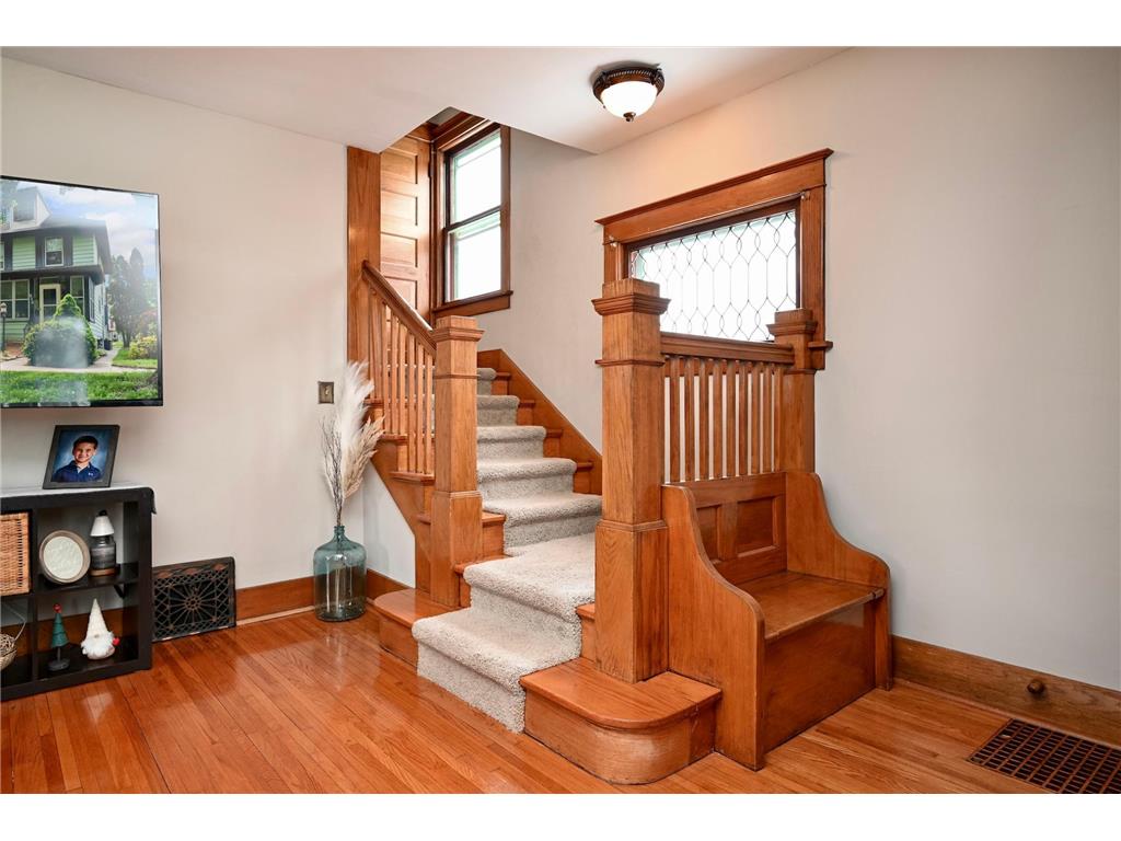 629 W King Street Winona MN 55987 7039964 image5