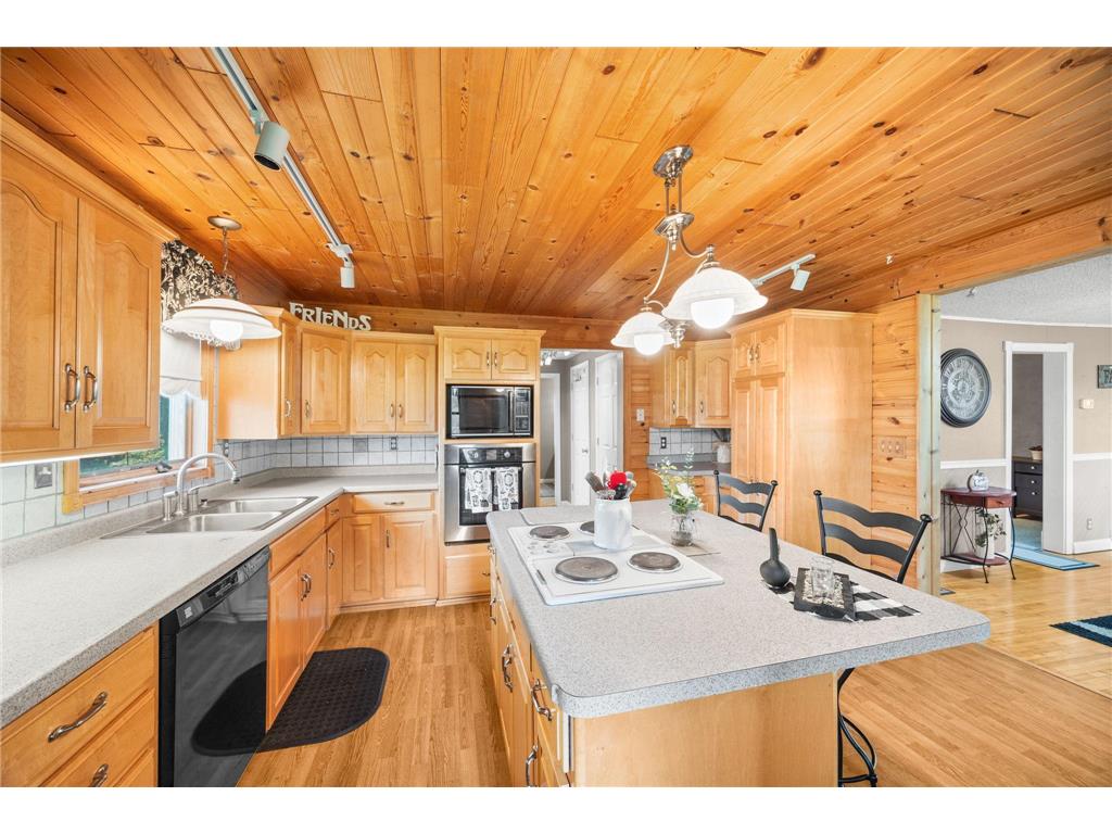 62945 230th Street Litchfield MN 55355 - Round Lake 6787682 image10