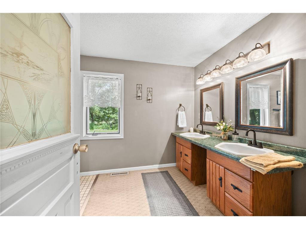 62945 230th Street Litchfield MN 55355 - Round Lake 6787682 image13