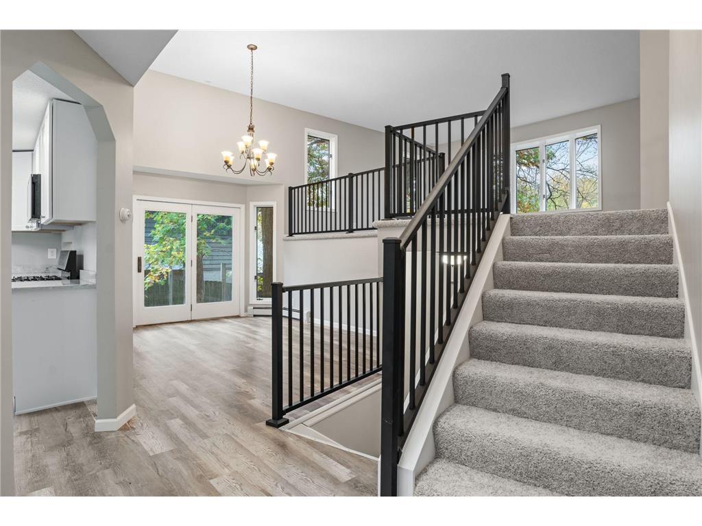 6298 Upper 46th Street N Oakdale MN 55128 6811996 image1