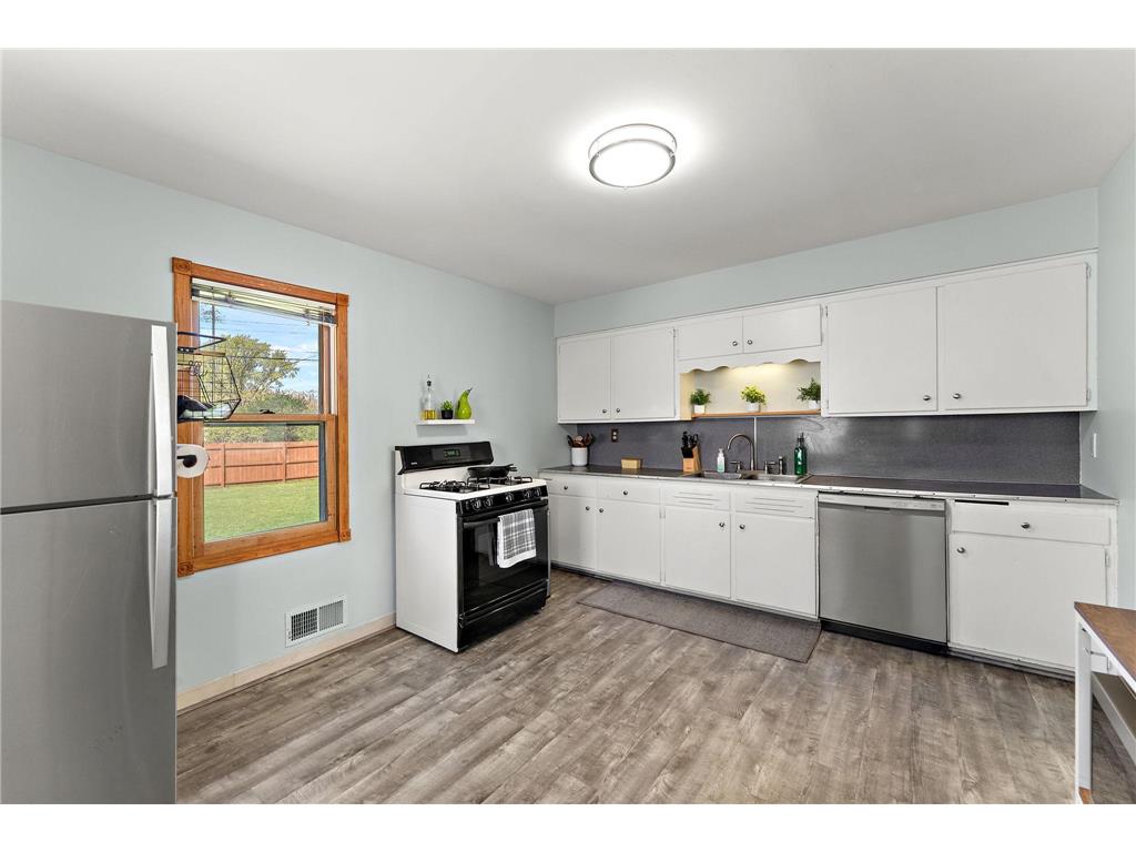 63 Ferndale Street N Maplewood MN 55119 7064005 image10