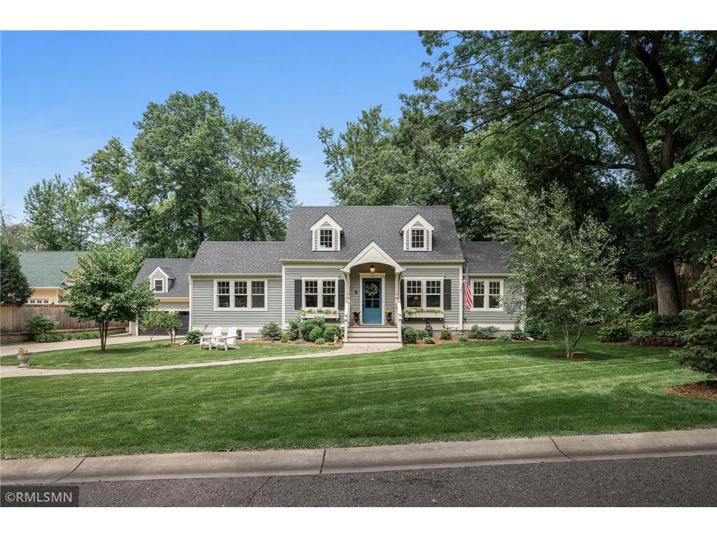 63 Fir Street Mahtomedi MN 55115 - White Bear 6747706 image1