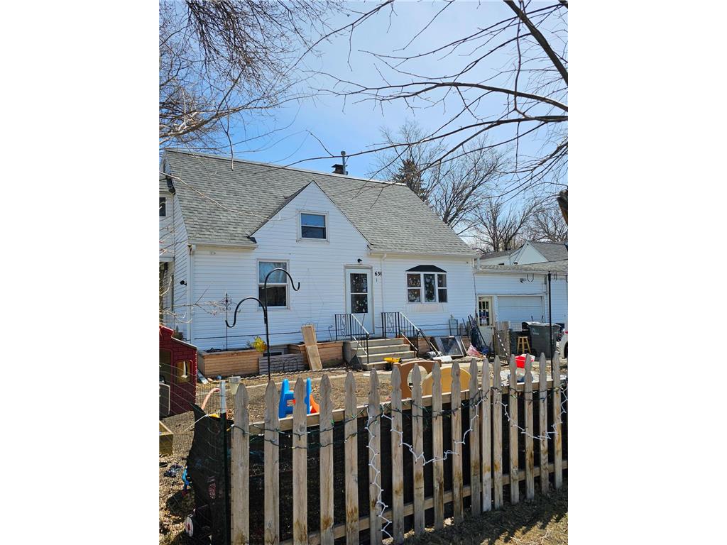 630 10th Street N Moorhead MN 56560 7105741 image2