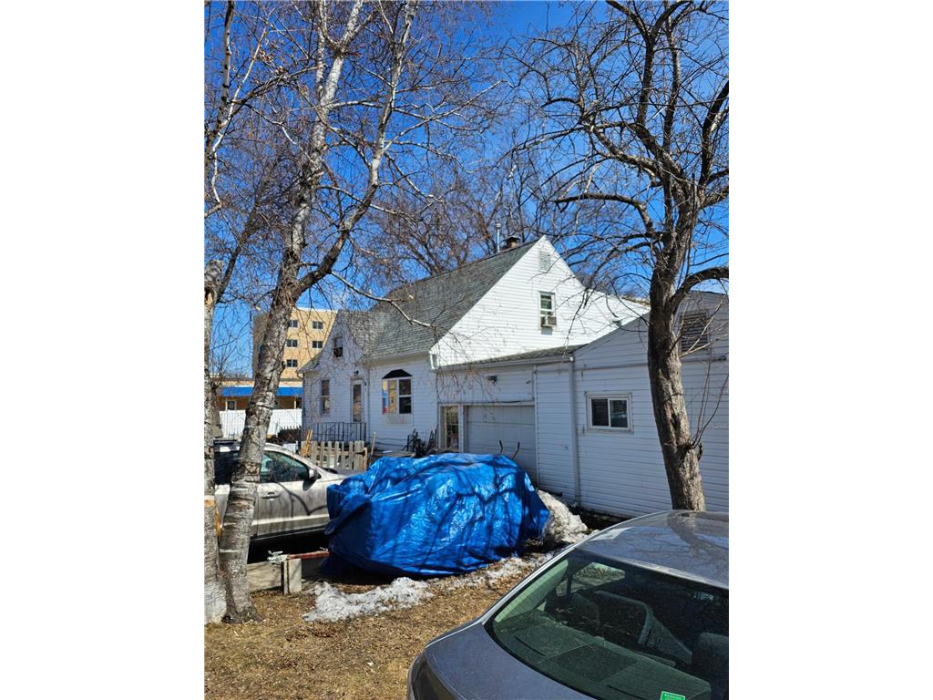 630 10th Street N Moorhead MN 56560 7105741 image3