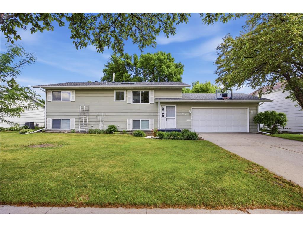 630 Appletree Lane Moorhead MN 56560 7081911 image1
