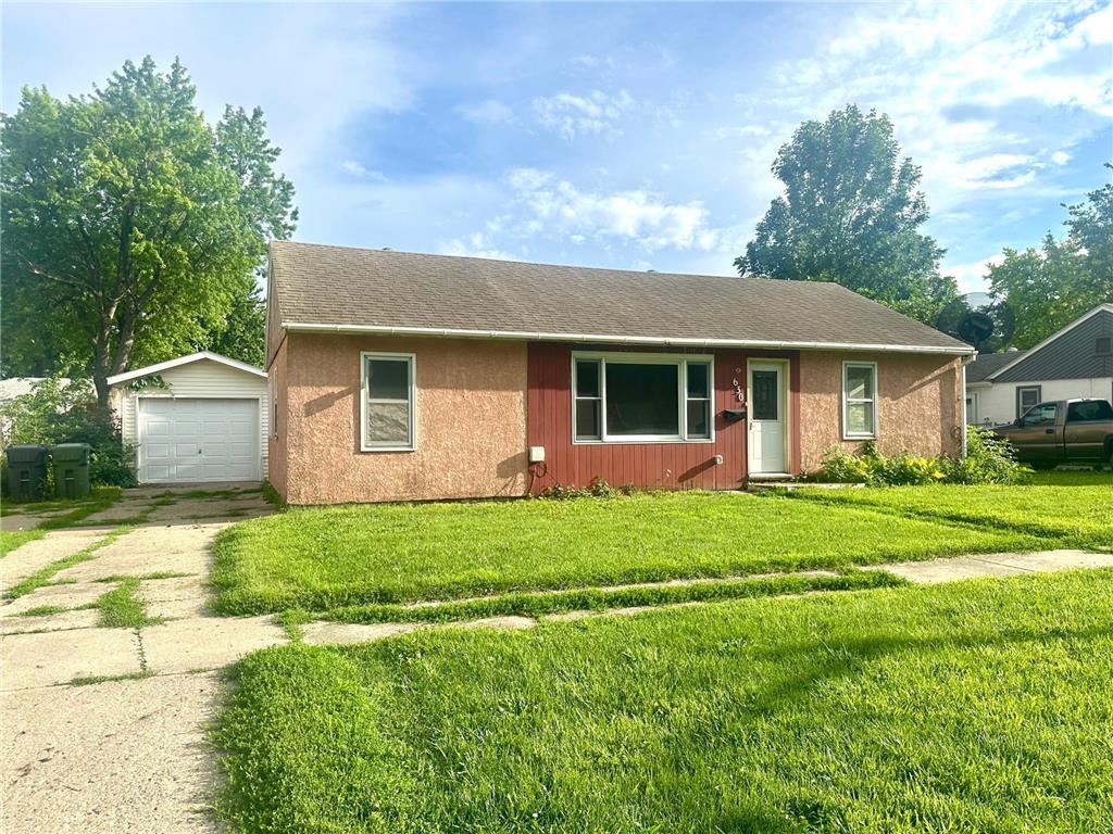 630 Dover Street Worthington MN 56187 6744932 image1