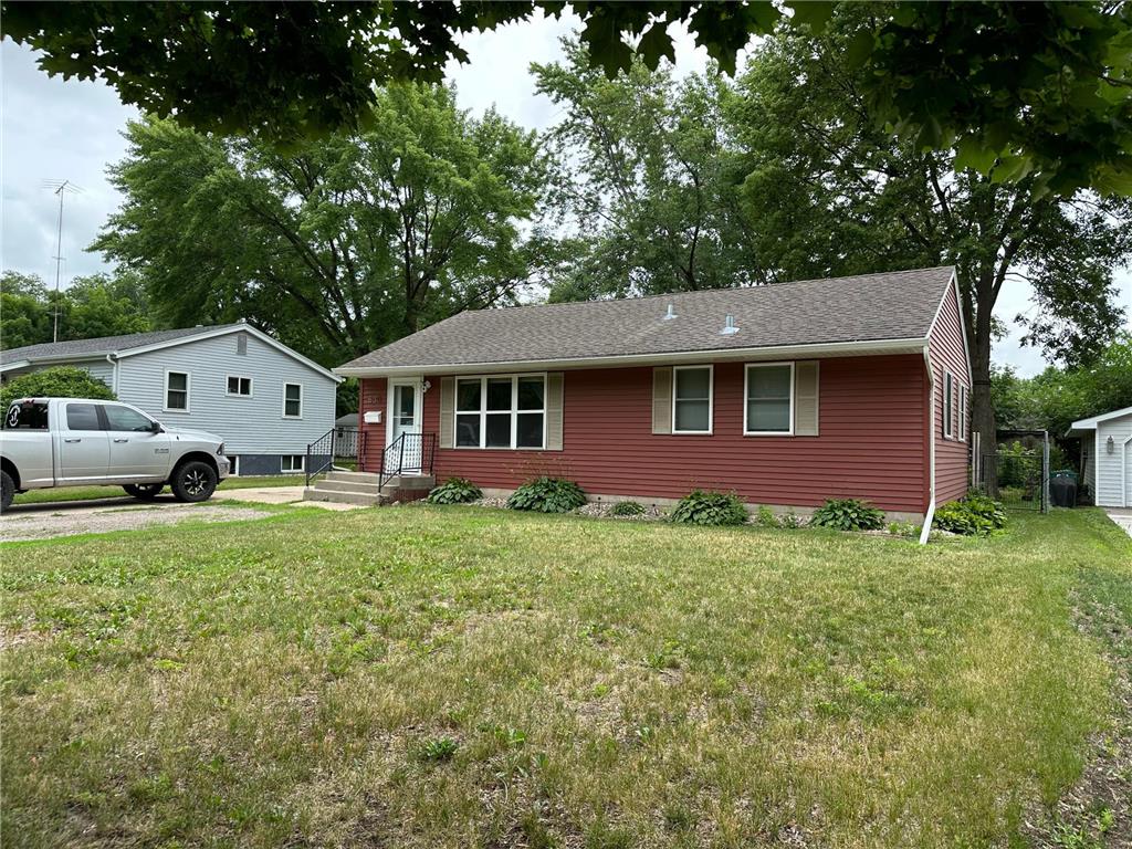 630 E 4th Street Litchfield MN 55355 6387817 image1