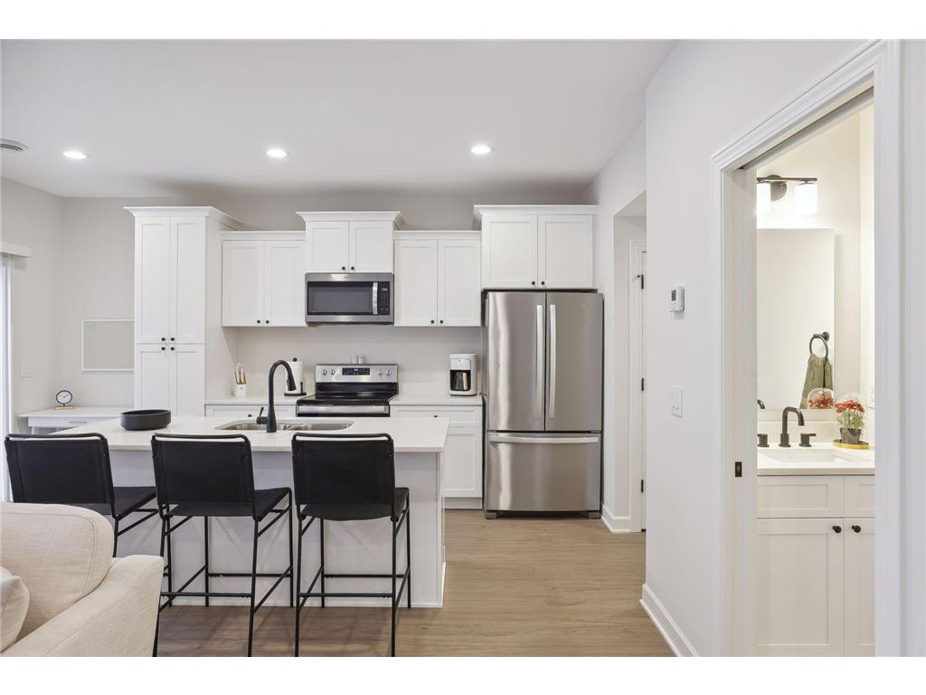 630 Franklin Street Roberts WI 54023 7001282 image4