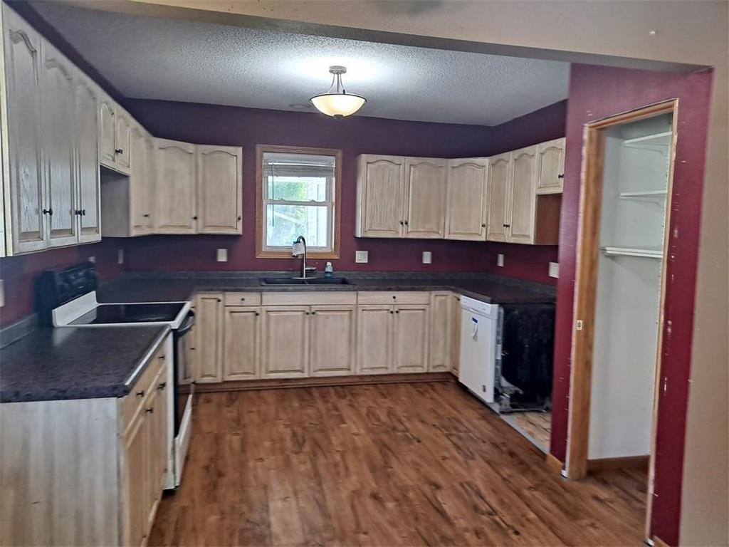 630 Hatton Street Brooten MN 56316 6779723 image10