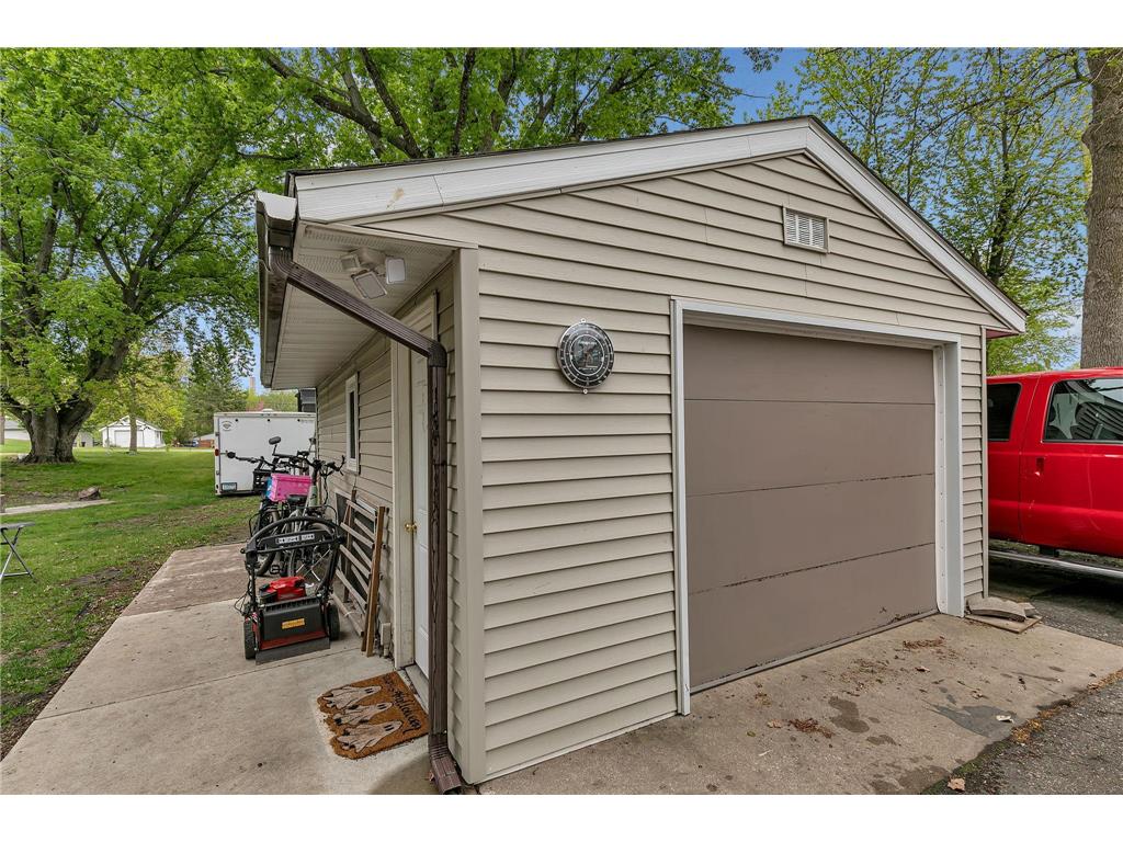 630 Lake Avenue Albany MN 56307 7074283 image24