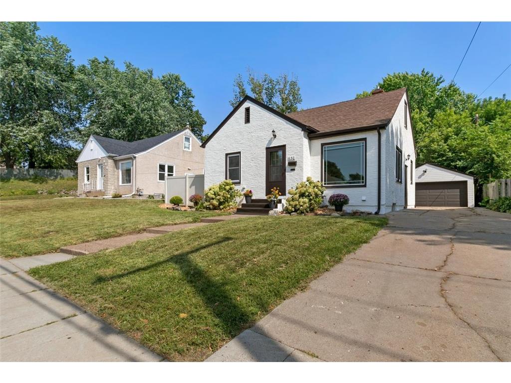 630 White Bear Avenue N Saint Paul MN 55106 6600122 image1