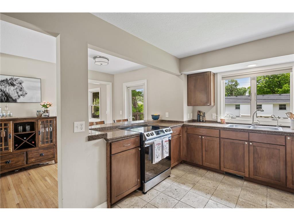 6301 France Avenue S Edina MN 55410 7027616 image14