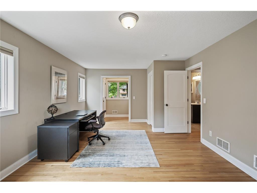 6301 France Avenue S Edina MN 55410 7027616 image20