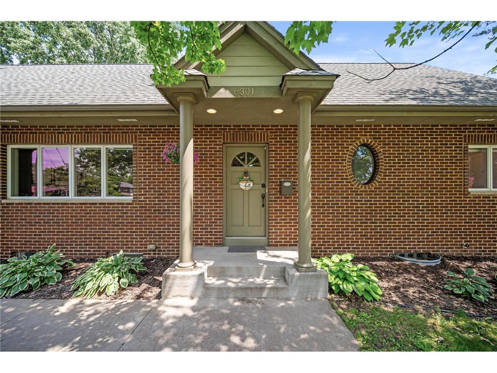 6301 France Avenue S Edina MN 55410 7027616 image3