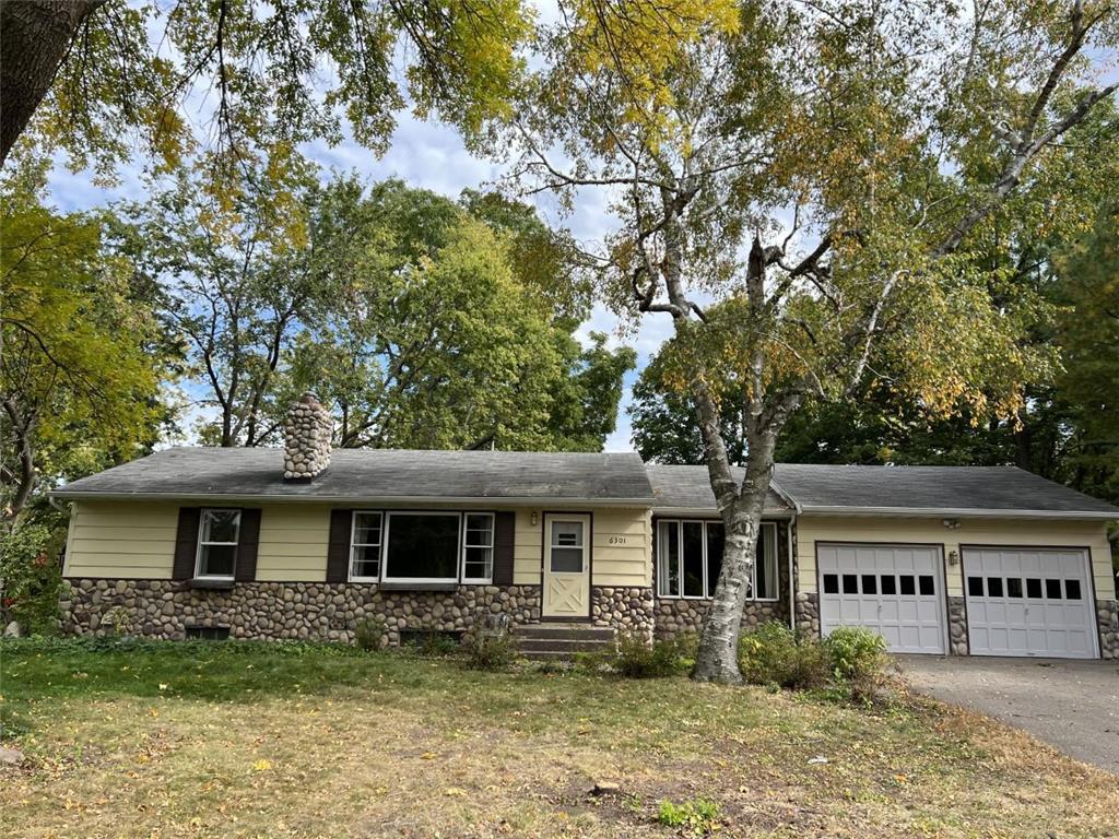 6301 Greenbriar Avenue Chanhassen MN 55331 - Minnewashta 6255804 image1