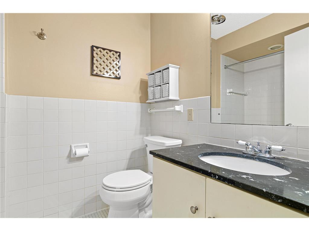 6301 York Avenue S #102 Edina MN 55435 6778971 image14