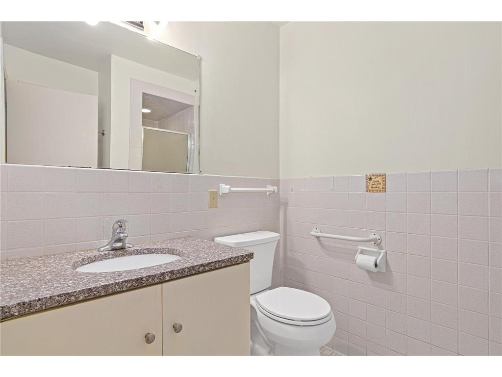 6301 York Avenue S #102 Edina MN 55435 6778971 image15