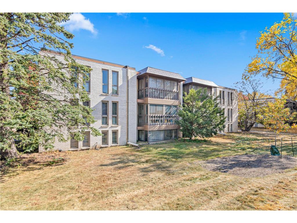 6301 York Avenue S #102 Edina MN 55435 6778971 image16