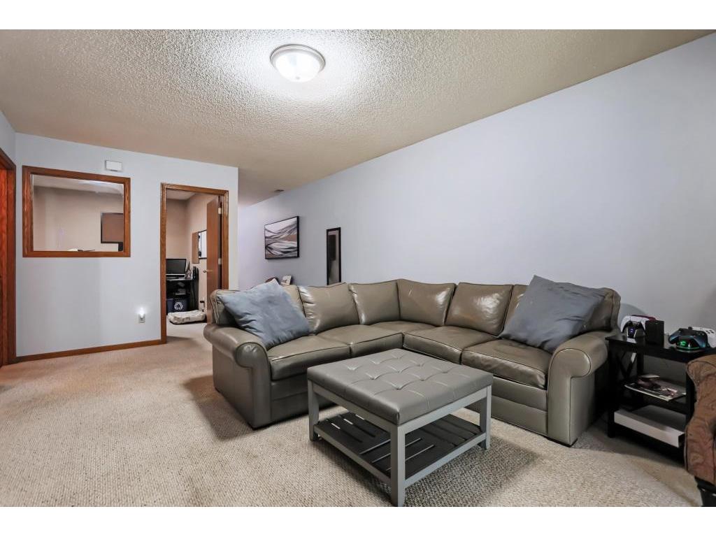 6303 Cavell Court Brooklyn Park MN 55428 7060267 image16