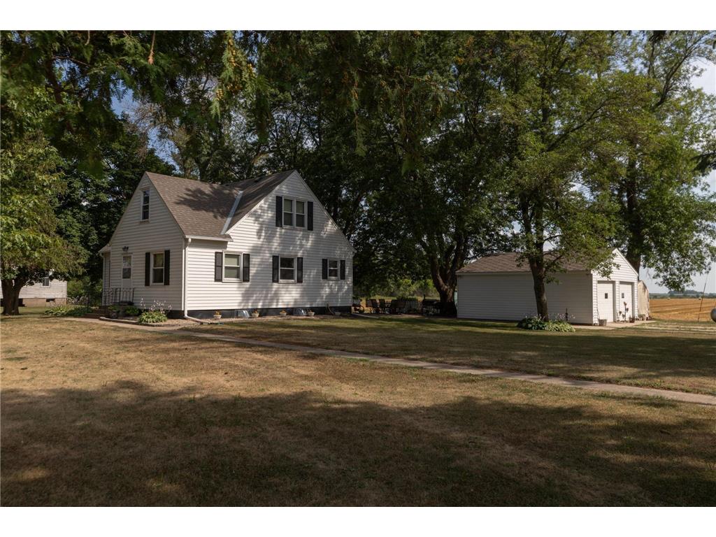 63047 230th Street Dexter Twp MN 55912 6413369 image1