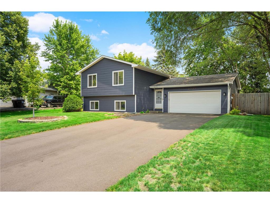 6305 113th Place N Champlin MN 55316 6568322 image1