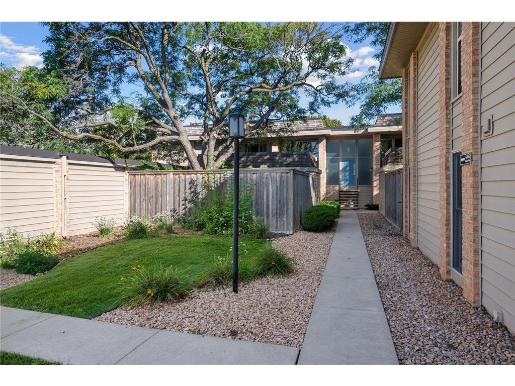 6305 Colony Way #1A Edina MN 55435 6766311 image2