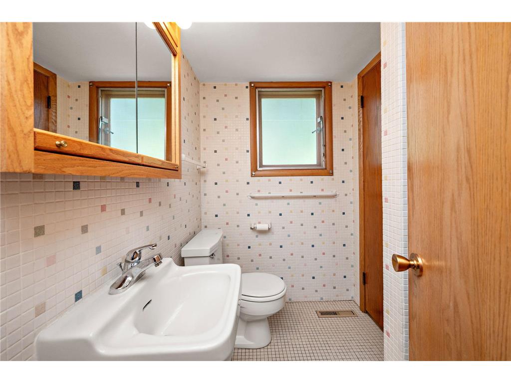 6305 Maloney Avenue Edina MN 55343 7082357 image17