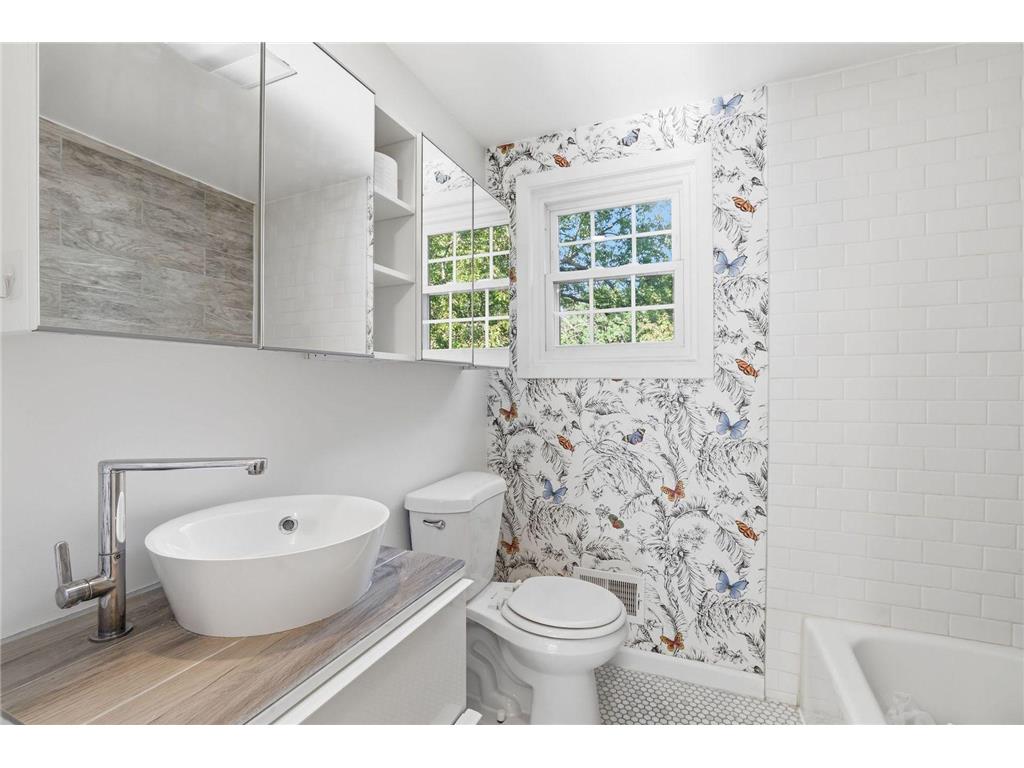 6305 Mildred Avenue Edina MN 55439 7066084 image21