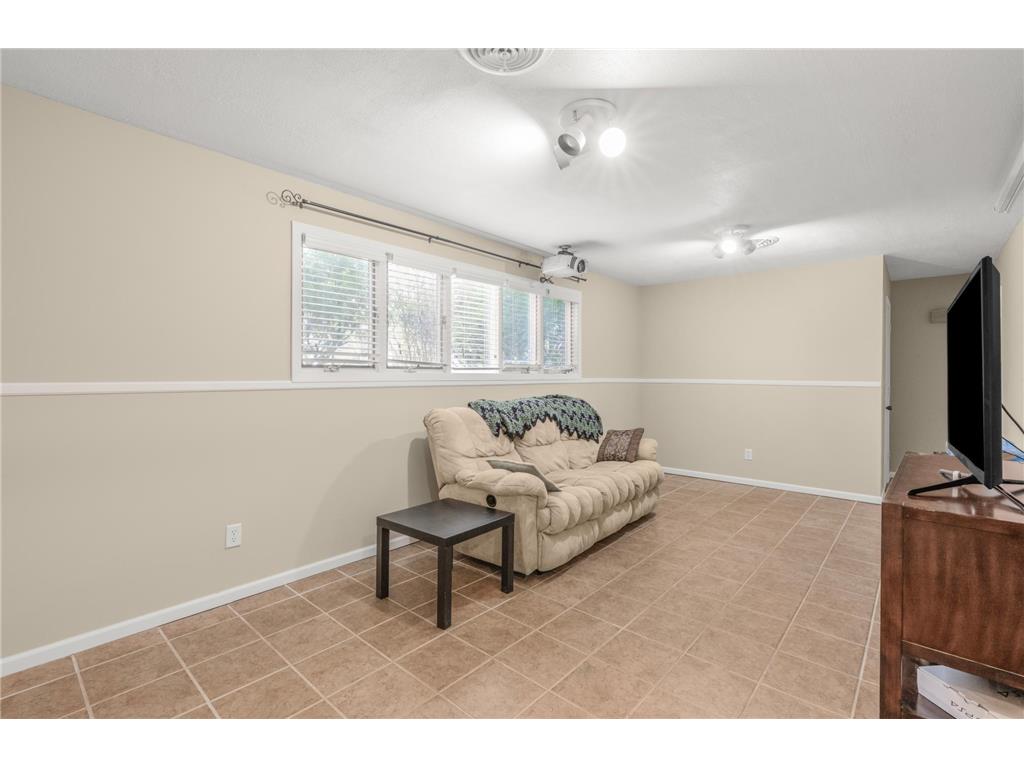 631 David Avenue Hamburg MN 55339 7069269 image12