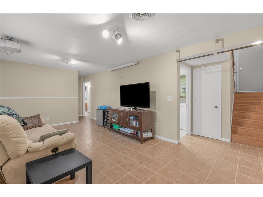 631 David Avenue Hamburg MN 55339 7069269 image13