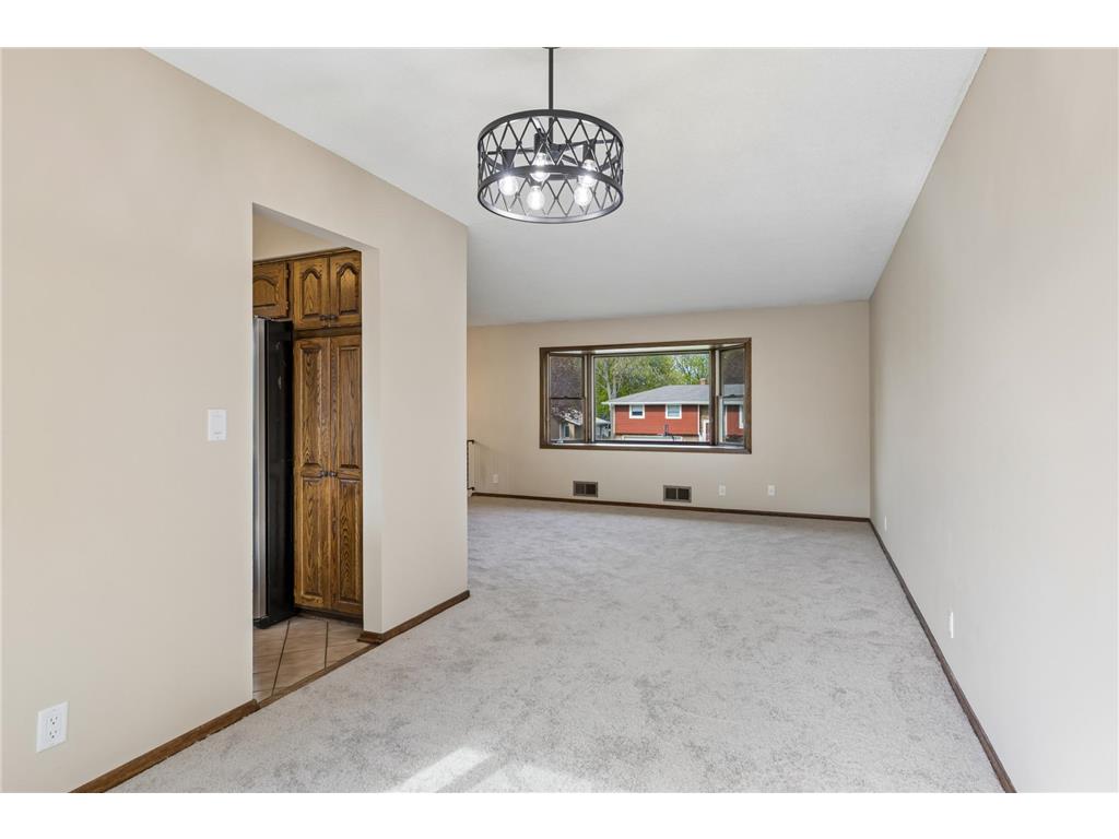 631 Greenway Avenue N Oakdale MN 55128 7008778 image14