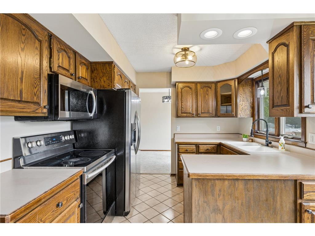 631 Greenway Avenue N Oakdale MN 55128 7008778 image22