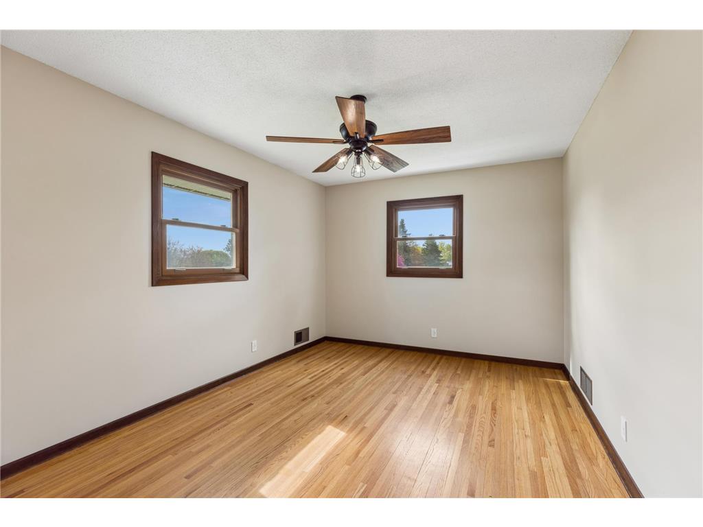 631 Greenway Avenue N Oakdale MN 55128 7008778 image24