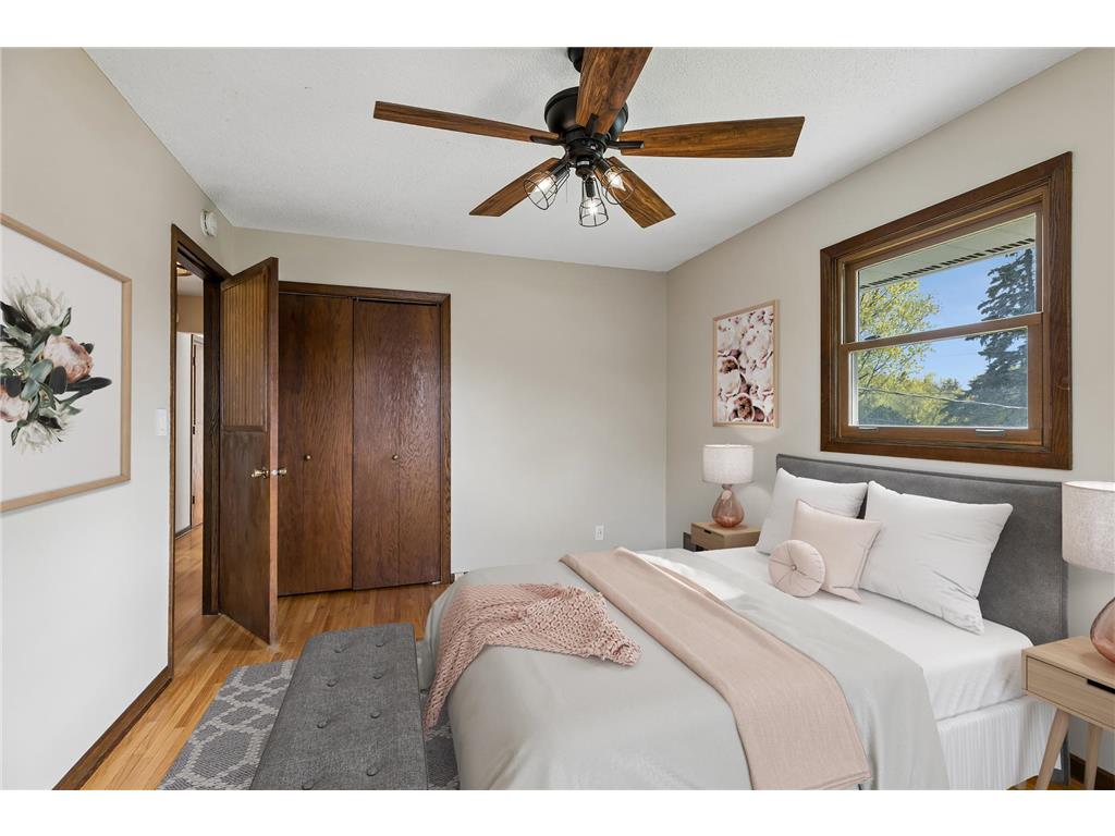 631 Greenway Avenue N Oakdale MN 55128 7008778 image25