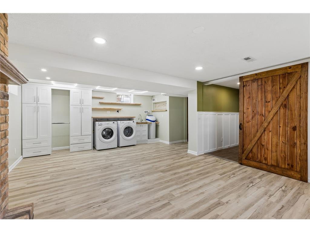 631 Greenway Avenue N Oakdale MN 55128 7008778 image43
