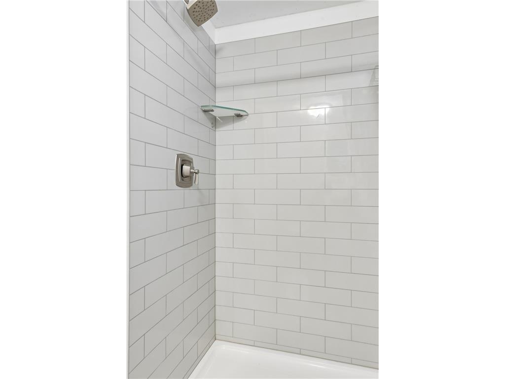 631 Greenway Avenue N Oakdale MN 55128 7008778 image44