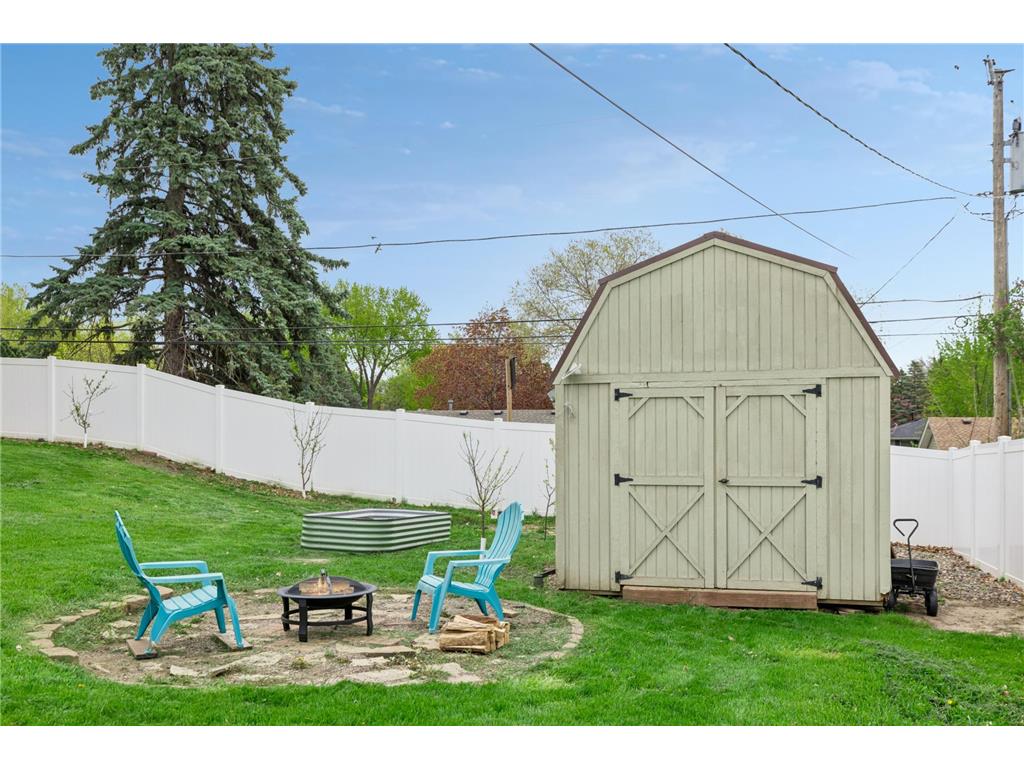 631 Greenway Avenue N Oakdale MN 55128 7008778 image51