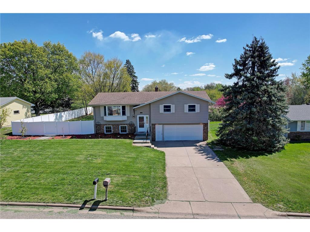 631 Greenway Avenue N Oakdale MN 55128 7008778 image58