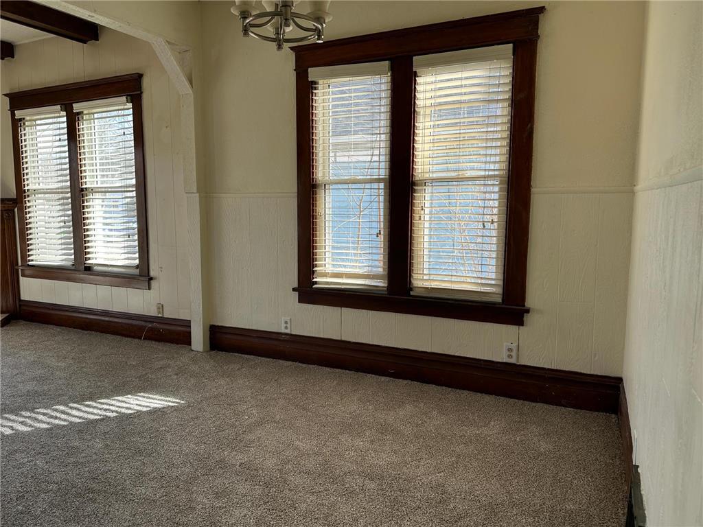 631 N Cedar Street Luverne MN 56156 7028038 image14