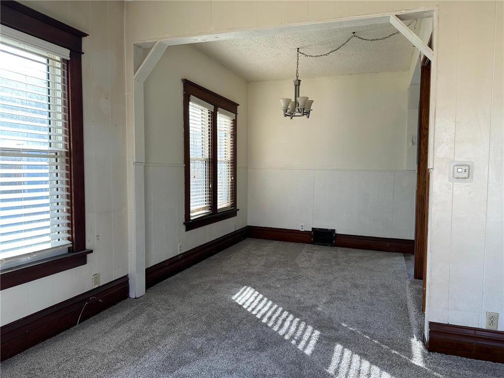 631 N Cedar Street Luverne MN 56156 7028038 image15
