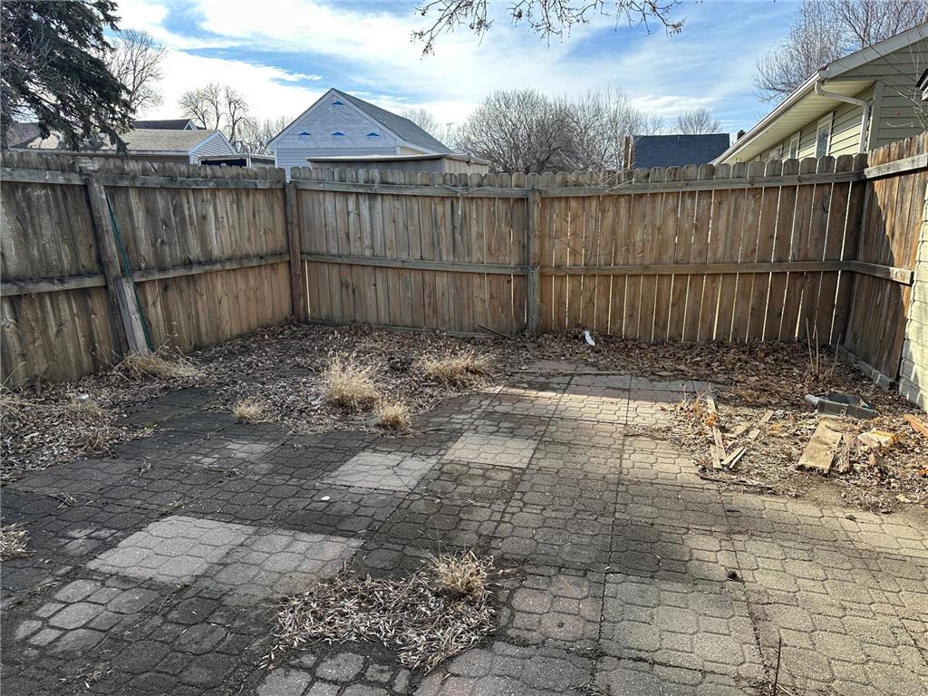 631 N Cedar Street Luverne MN 56156 7028038 image41