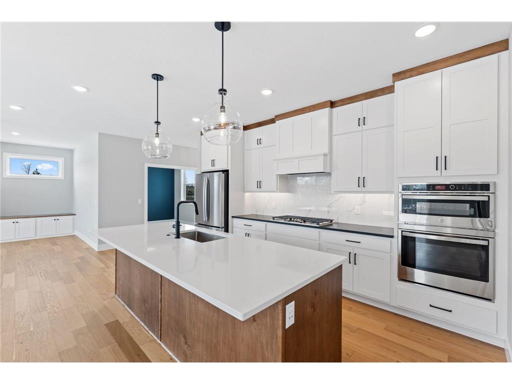 631 Parkside Court Eagan MN 55123 7019611 image8