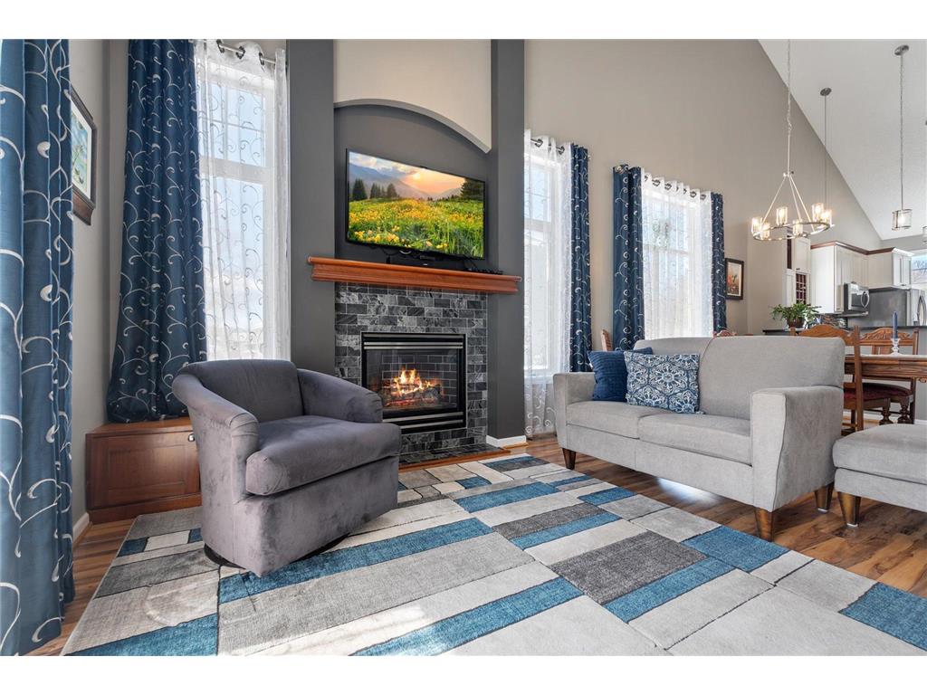 631 Spruce Drive Hudson WI 54016 6511811 image1