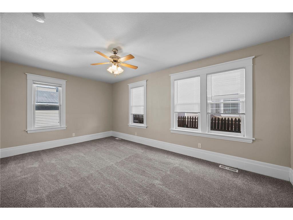 631 Western Avenue N Saint Paul MN 55103 7088554 image21