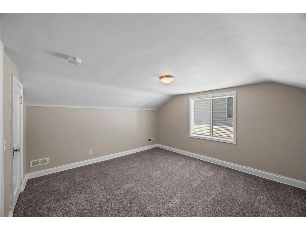 631 Western Avenue N Saint Paul MN 55103 7088554 image33