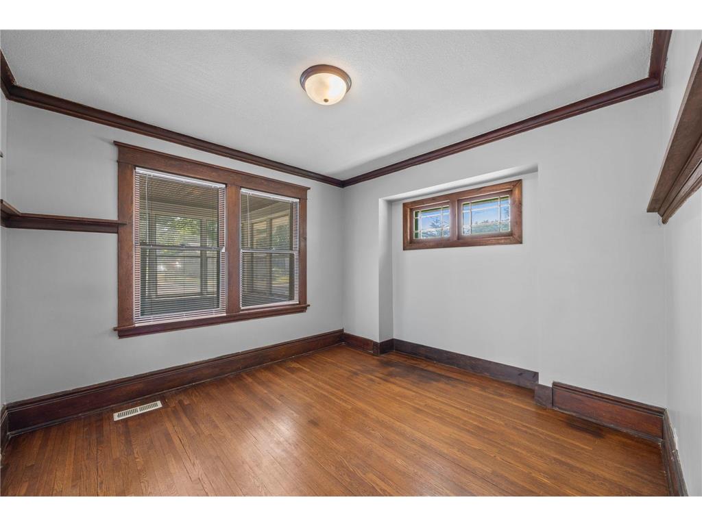 631 Western Avenue N Saint Paul MN 55103 7088554 image9