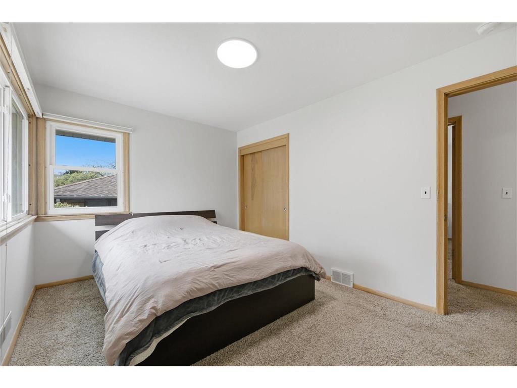 6316 40th Avenue N Crystal MN 55427 7080969 image19